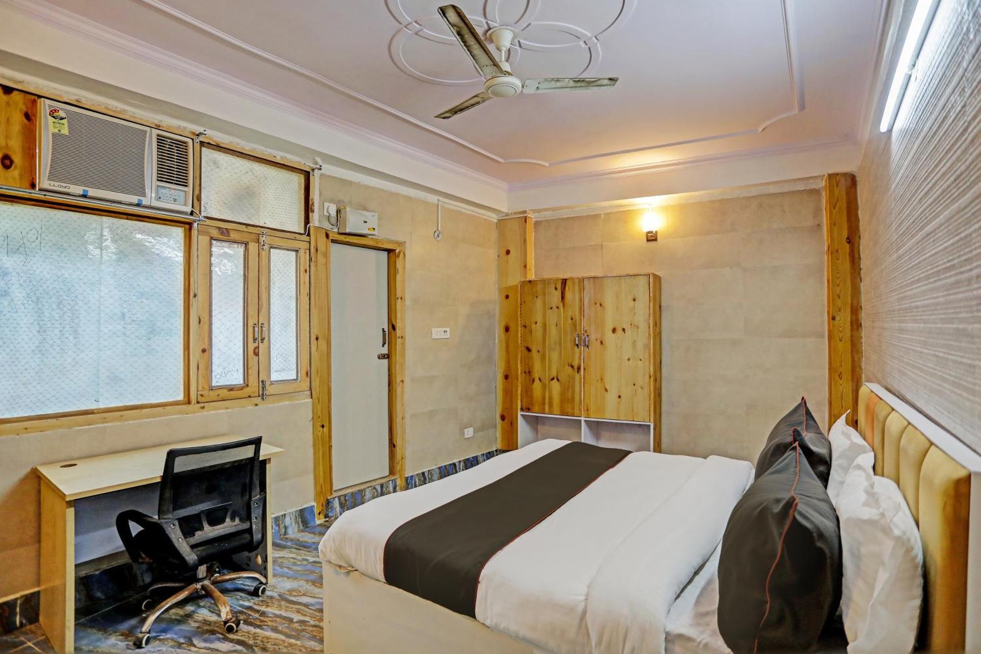 Umen Hotel Nearest Sector 66 Noida Exterior photo